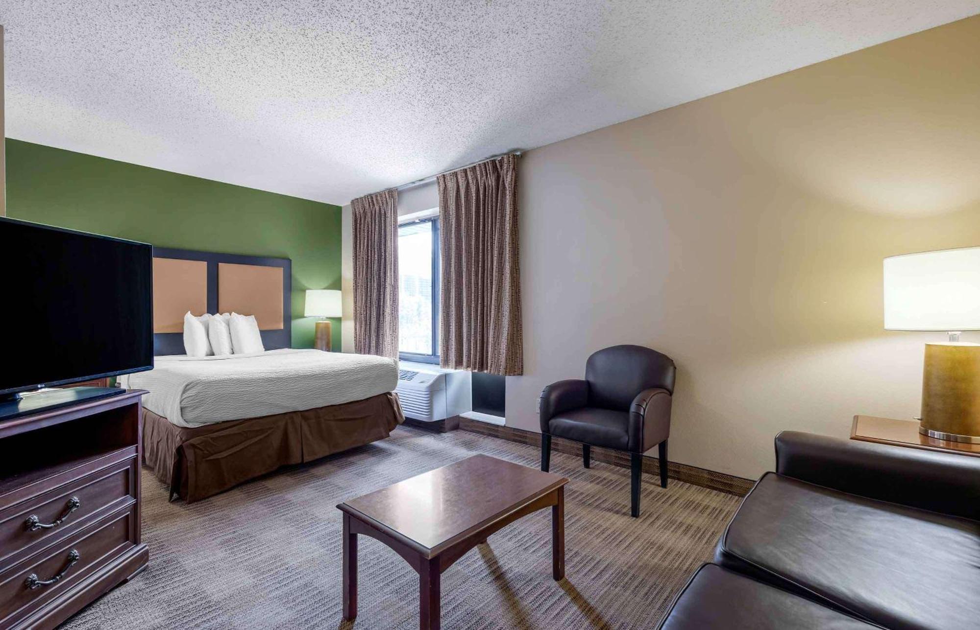 Extended Stay America Select Suites - Dallas - Farmers Branch Exterior photo
