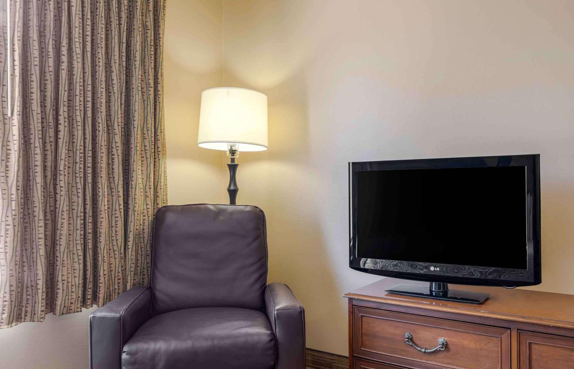 Extended Stay America Select Suites - Dallas - Farmers Branch Exterior photo